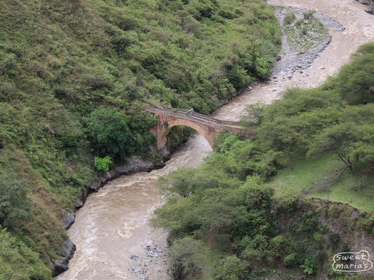 Looking down on the old bridge crossing of Río Juanambú to the coffee lands just outside of Buesaco town.