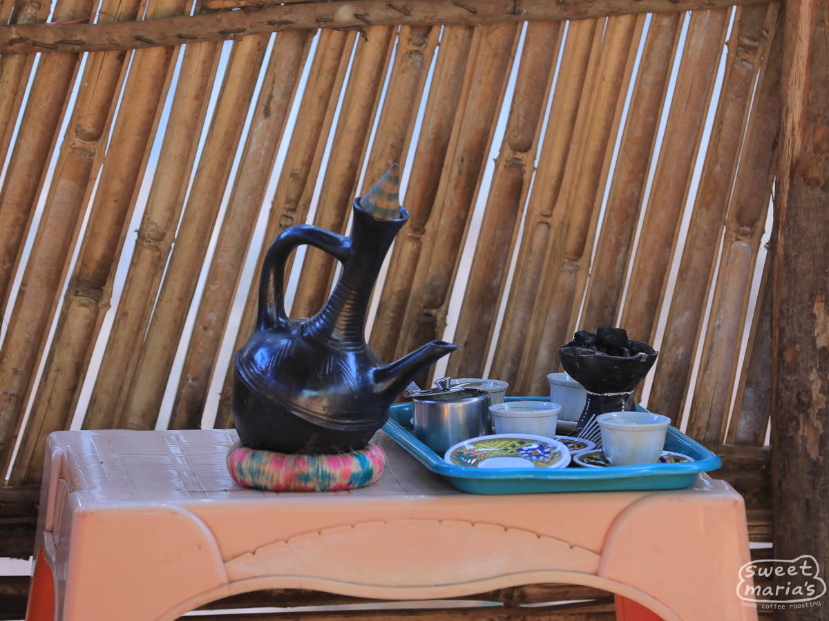 A black clay jabena used to brew coffee at the Chelchele site.
